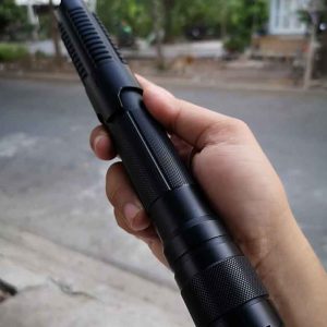 den-laser-821-gia-re