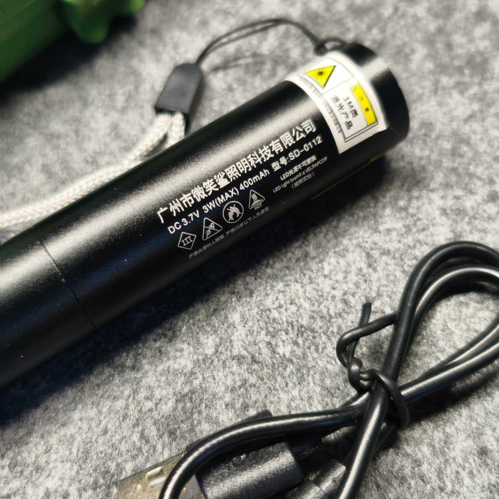 den-pin-uv-giam-dinh-cam-tay-sd-0112